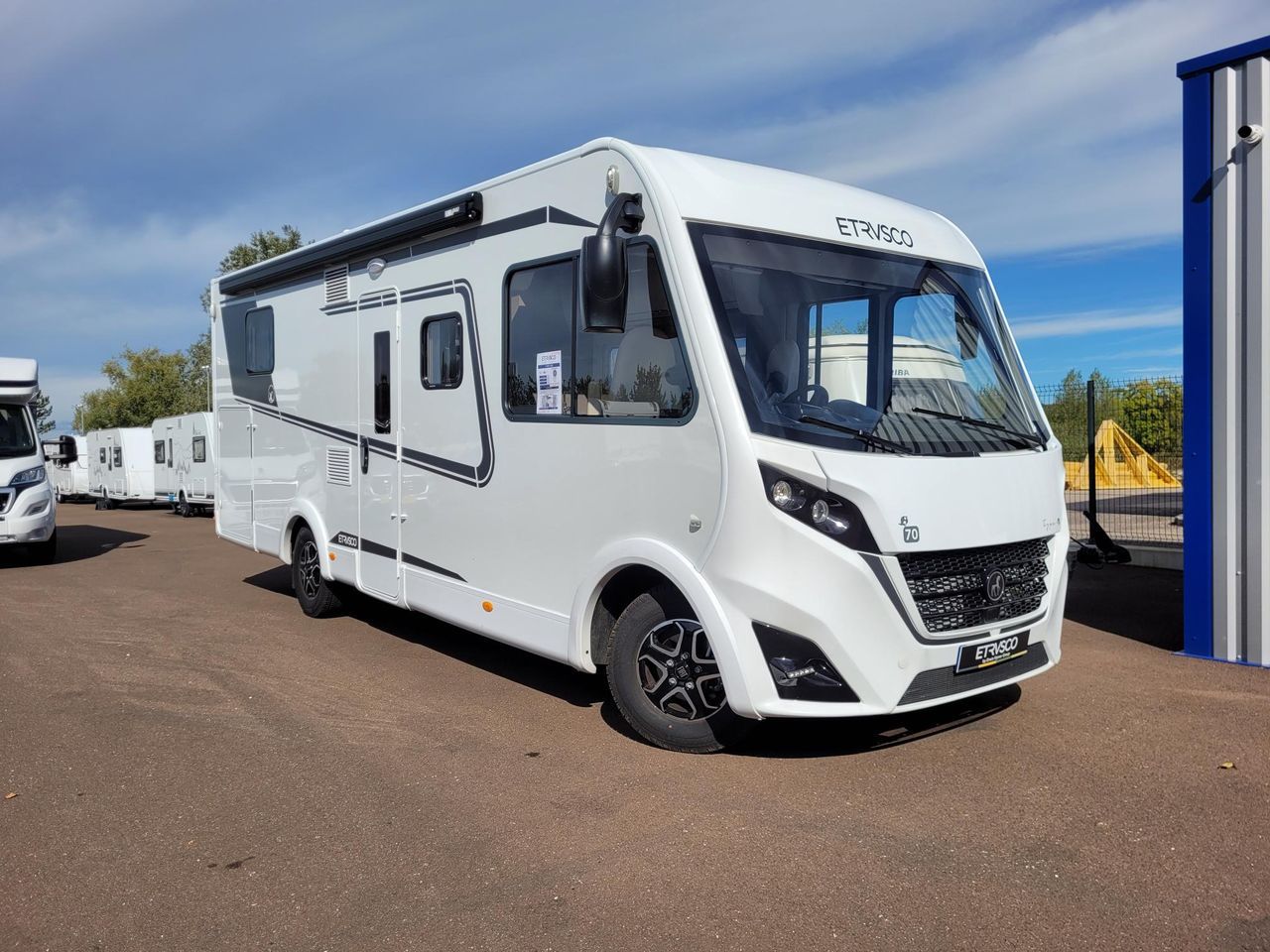 Camping-car ETRUSCO I 7400 QBC