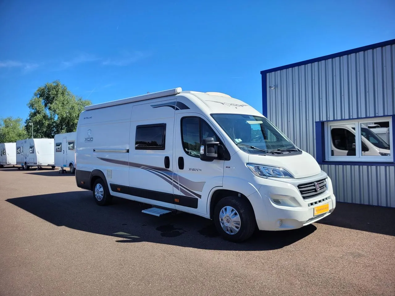 X VAN 4 BYPALMO