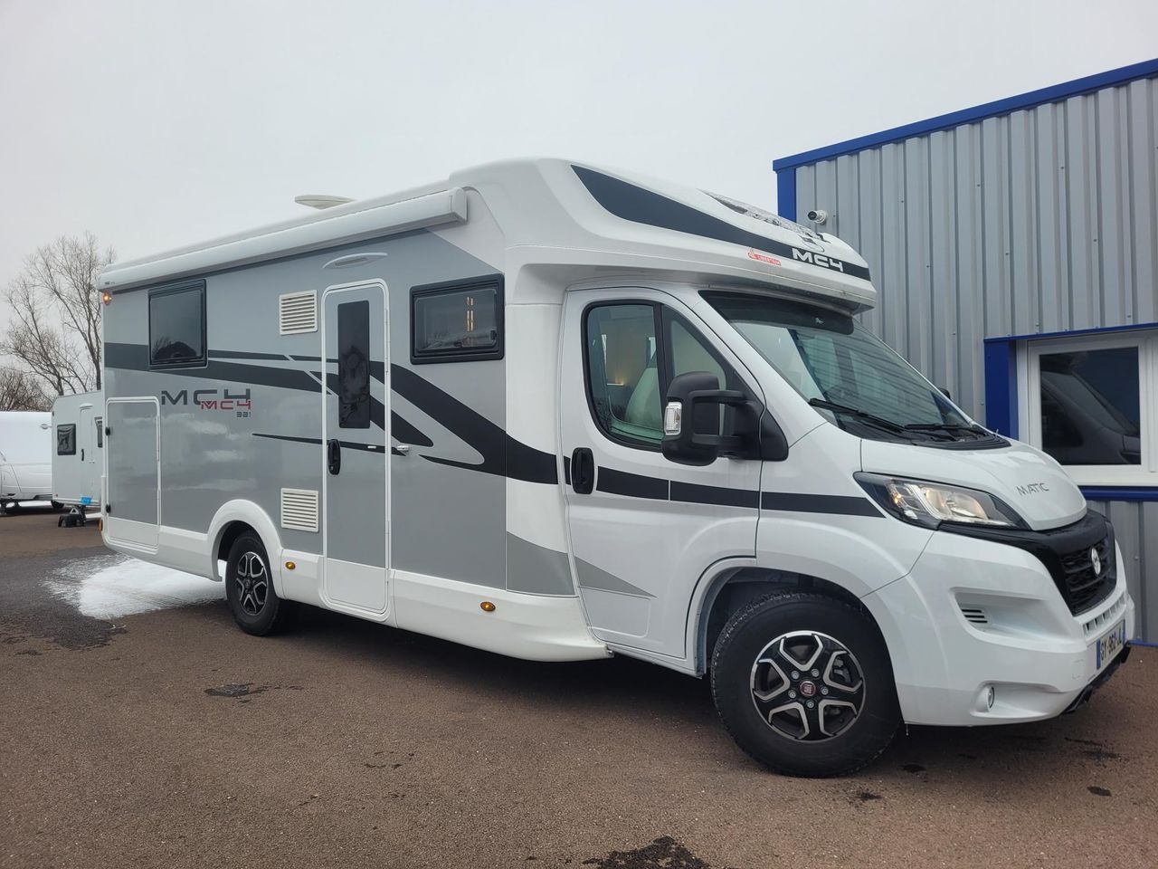 Camping-car MCLOUIS MC 4 381