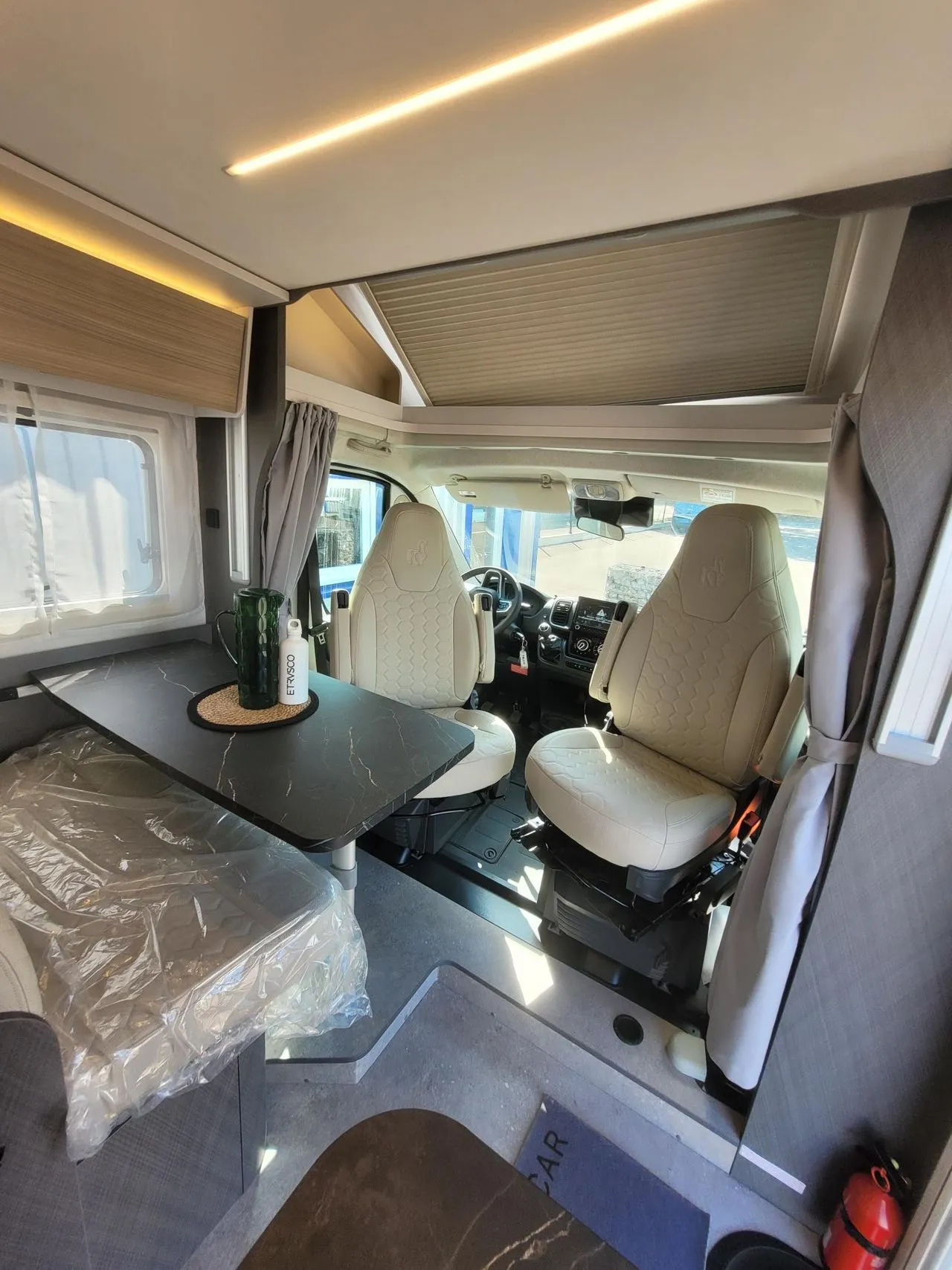 Camping-car - Etrusco - T 5900 FB - 2026